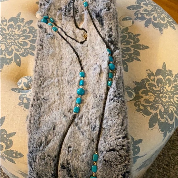 Turquoise colored plastic beads on black chain - Picture 2 of 5